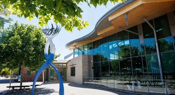 Mary Davies Library and Community Centre - Baldivis logo
